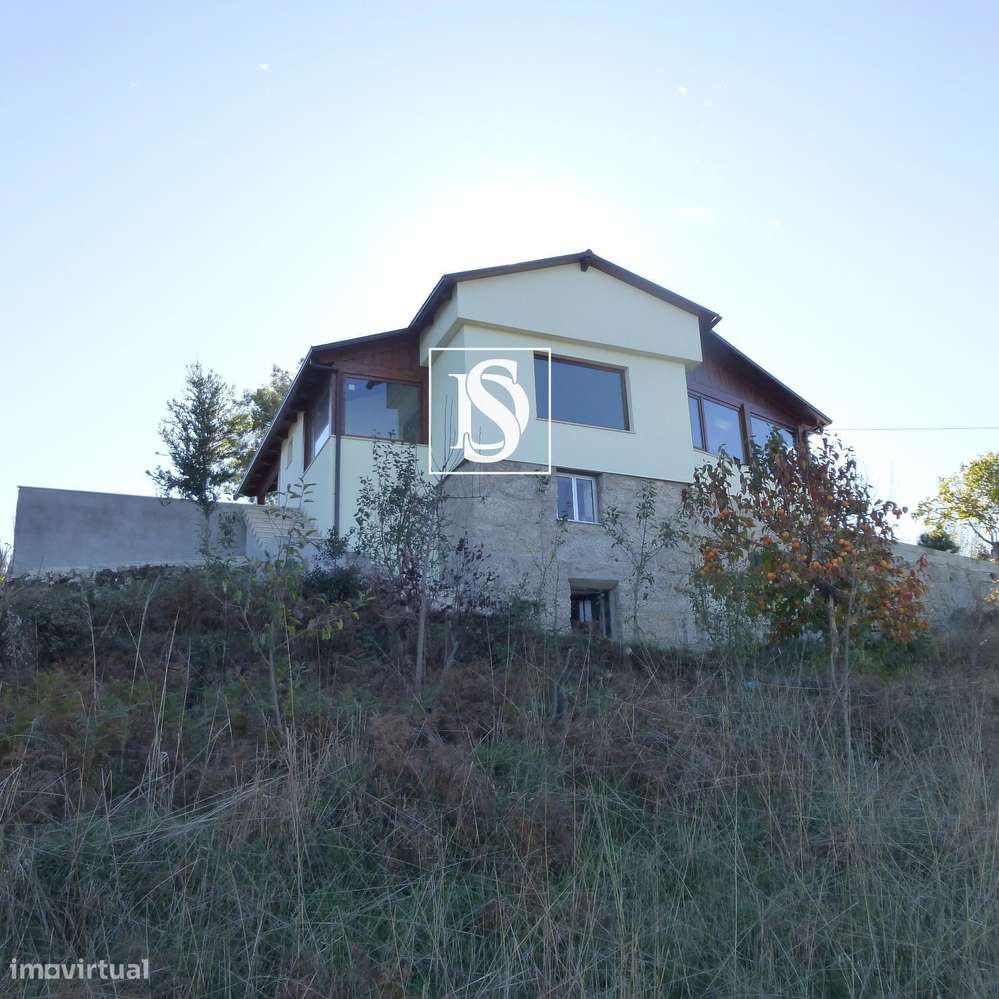 MORADIA T1 RENOVADA COM 10.000 m² – BUSTELO, AMARANTE-17