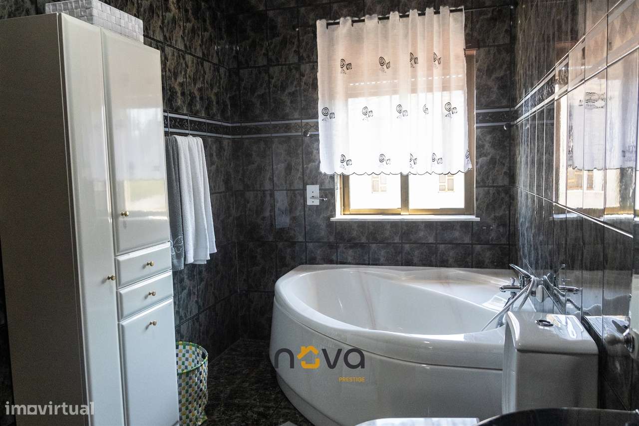 Moradia T4 em Mujães, Viana do Castelo-19