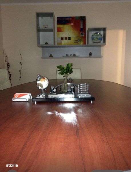 Vand apartament parter spatiu comercial central - Imagine principală: 4/5