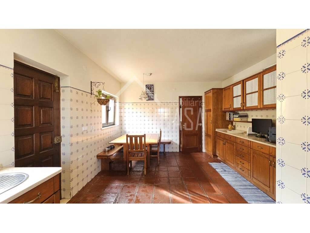 Moradia T3+1 na Venda do Pinheiro-21