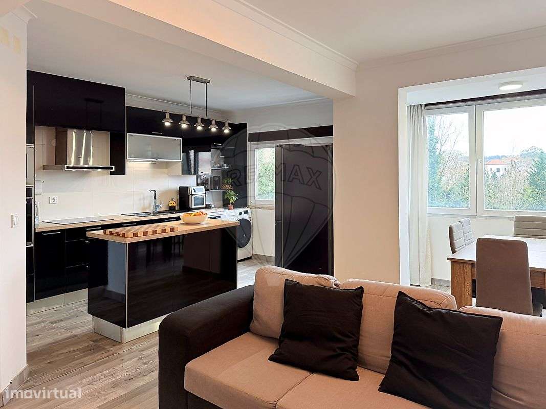 Apartamento T1 Remodelado em Belas - Grande imagem: 4/30