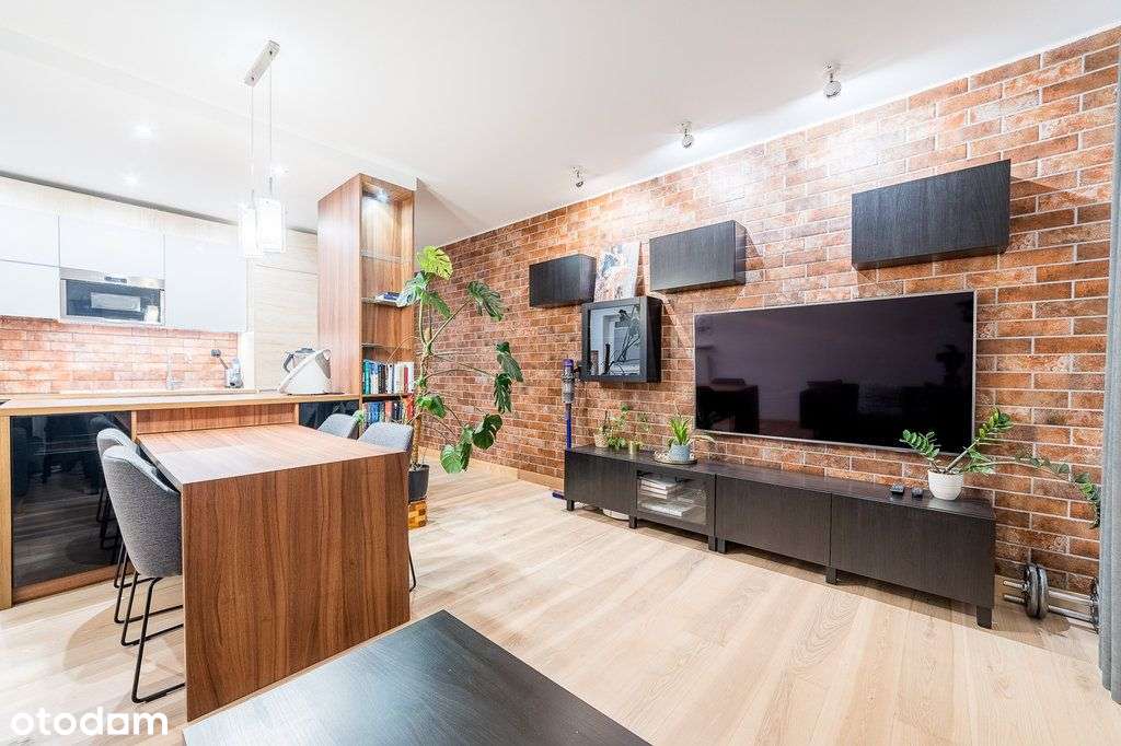 Zadbane 2 pokoje z loggią – gotowe do wprowadzenia-4