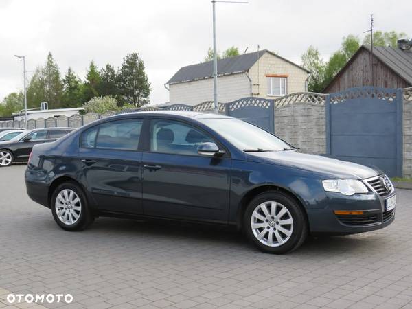 Volkswagen Passat 1.9 TDI Comfortline - 10