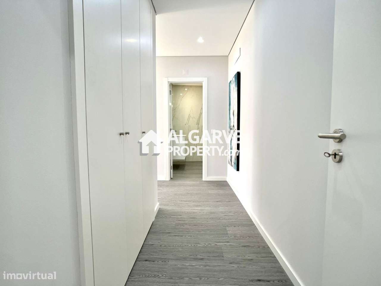 Apartamentos T3 em condomínio de arquitetura moderna com jardim perto-14