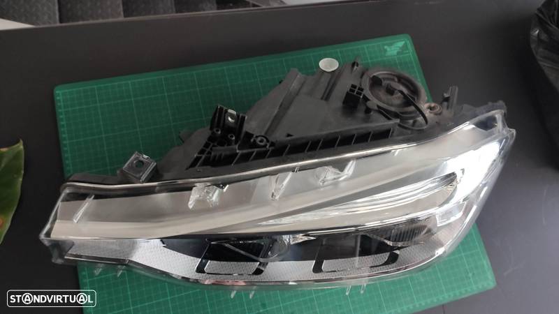 farol esquerdo full Led BMW F30 F31 Hella - 4