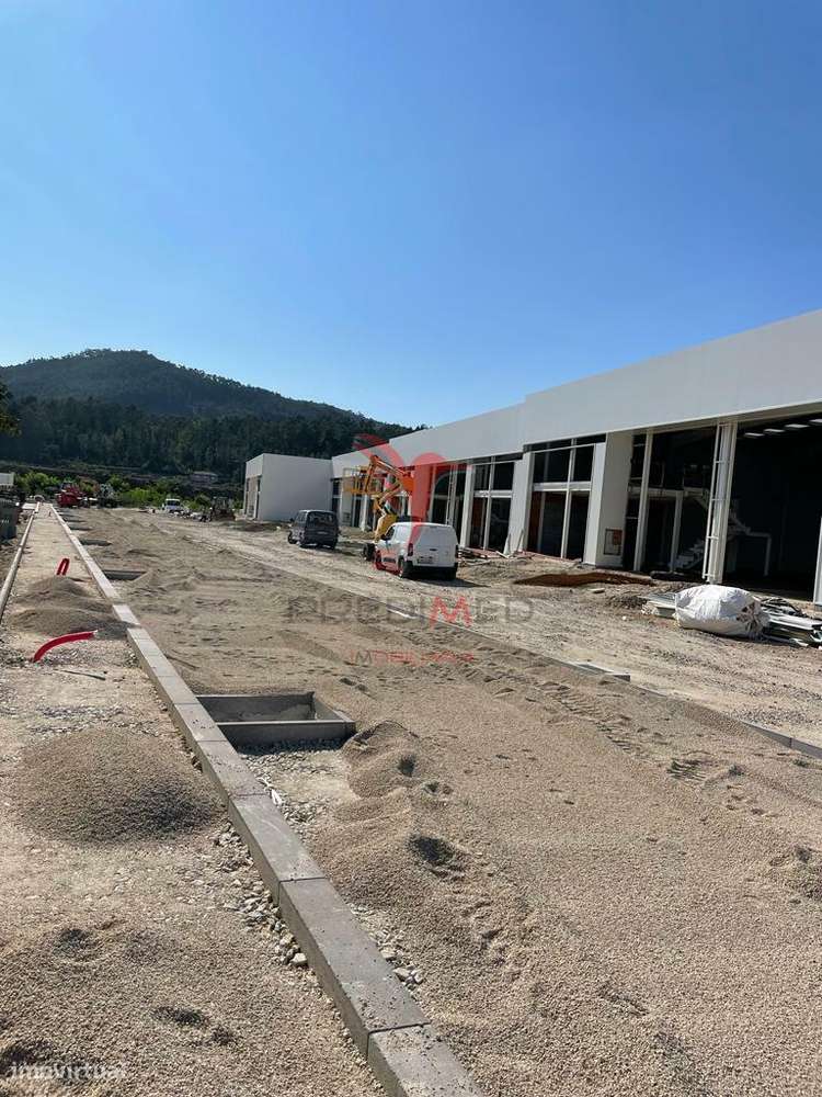 CENTRO EMPRESARIAL DE LAMAS-RIO CÔVO - BARCELOS - Grande imagem: 4/9