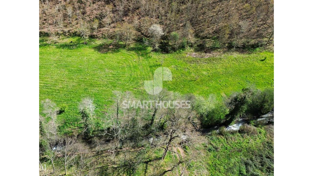 Ruína p/ reconstruir Arganil junto rio - Grande imagem: 4/9