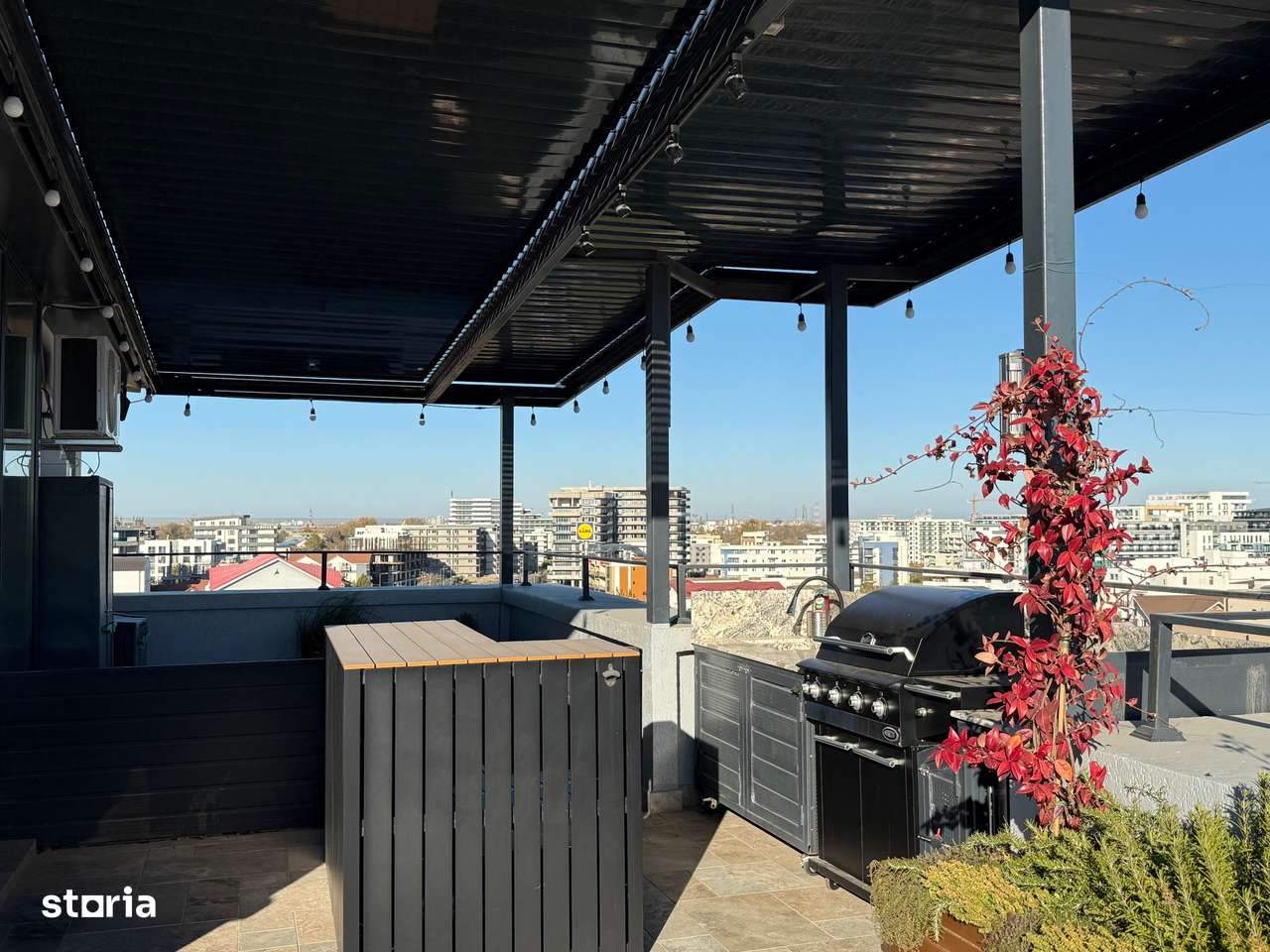 Penthouse 4 camere lux Mamaia Sat-10