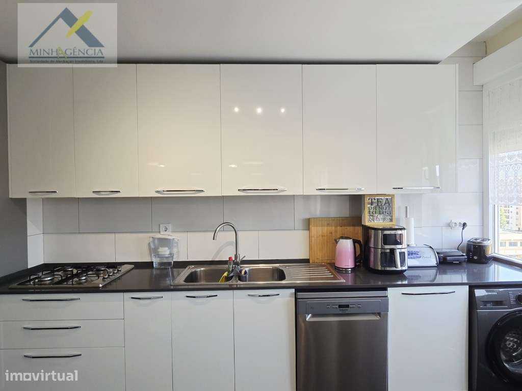 Apartamento T3 remodelado no Bairro do Liceu em Setúbal-10