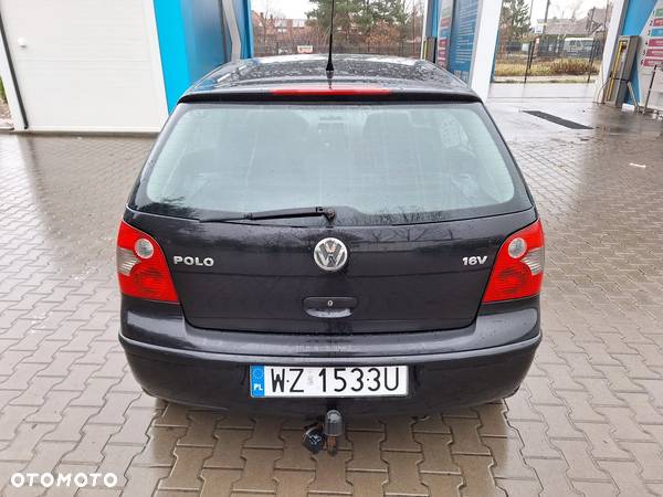 Volkswagen Polo 1.4 16V Highline - 23