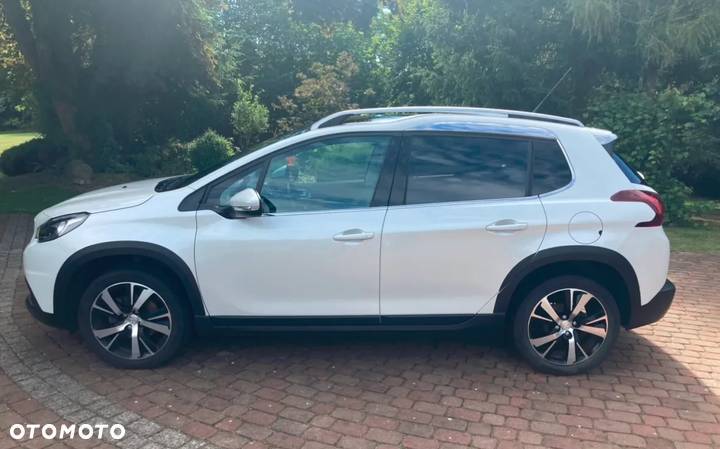 Peugeot 2008 1.2 Pure Tech Allure S&S - 7