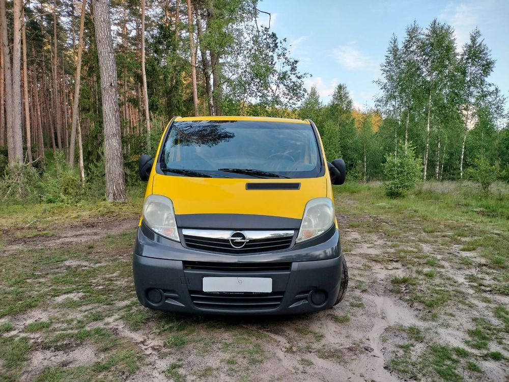 Opel Vivaro 2011