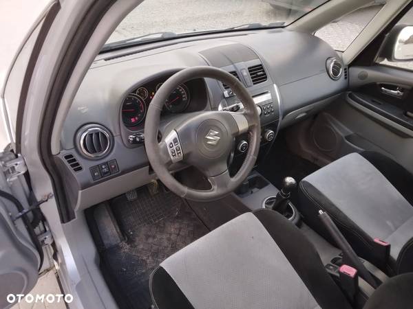 Suzuki SX4 1.6 Premium 4WD - 7