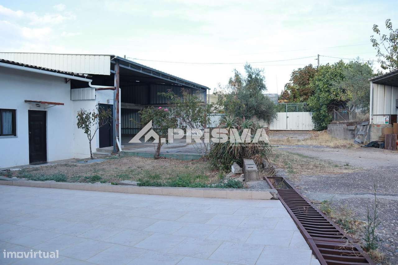 Moradia com espaço exterior para venda em Castelo Branco-21