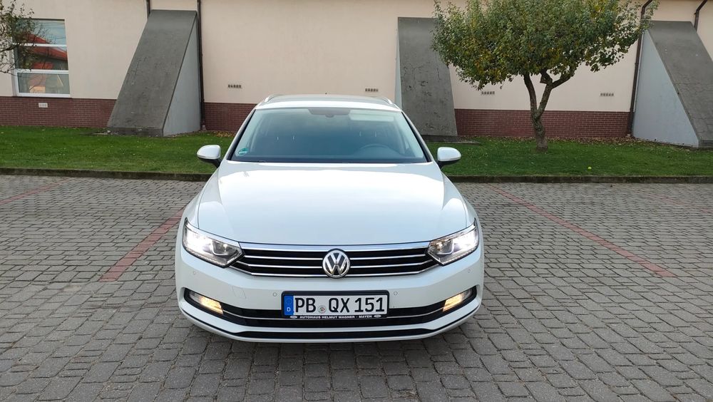 Volkswagen Passat B8 2.0 TDI SCR DSG Comfortline 2016