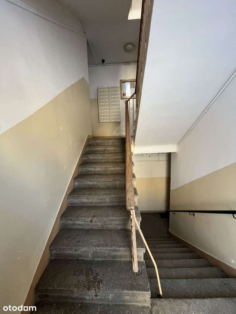 Mieszkanie na sprzedaż - Warszawa Smocza 4 m. 13-11