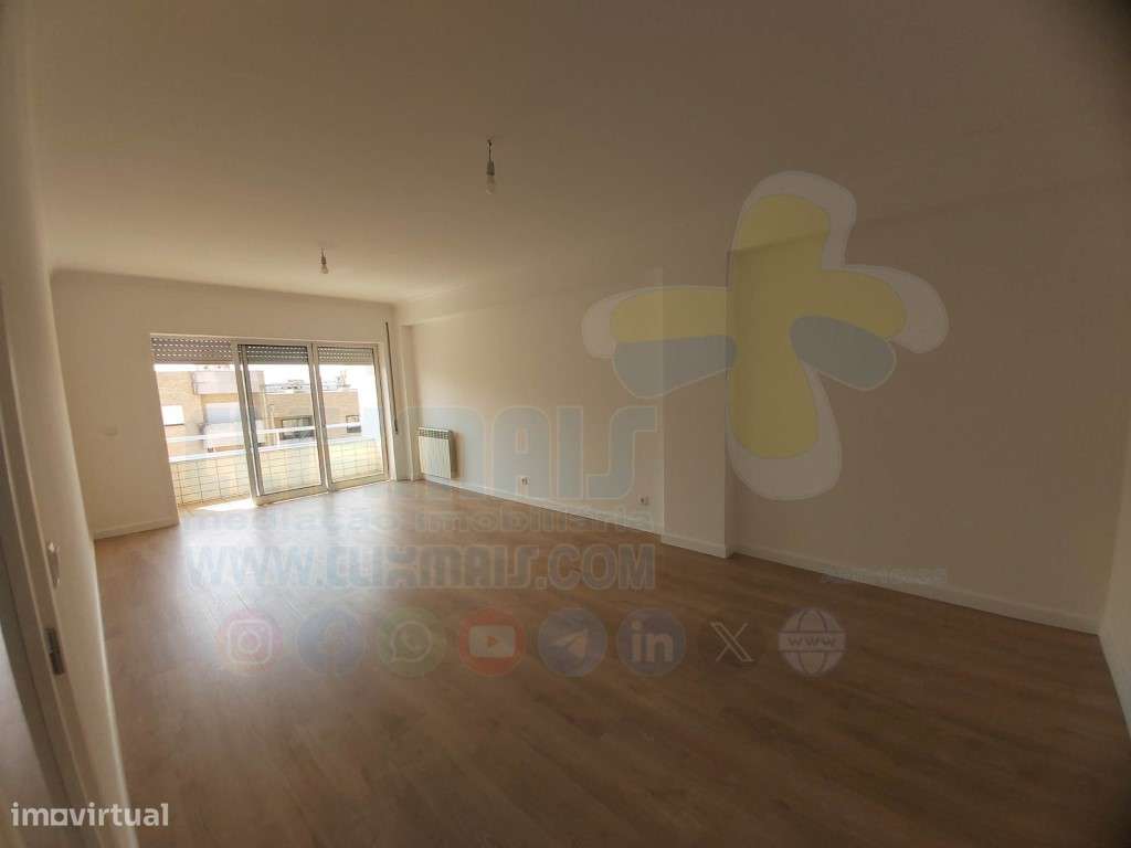 Apartamento T3 Remodelado em Lamaçães | Vistas para o Bom Jesus e S...-0