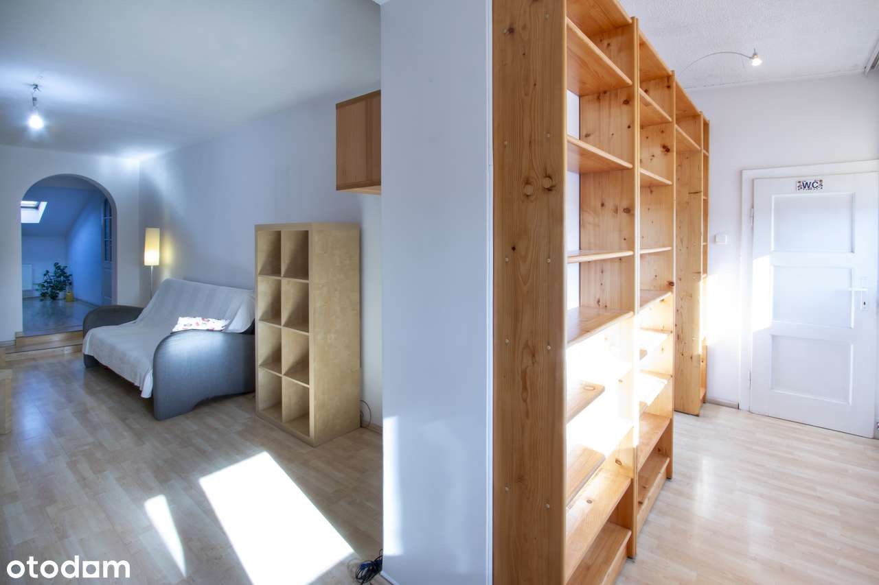 Przytulne mieszkanie typu M-4 blisko Rynku Skoczowa.-6