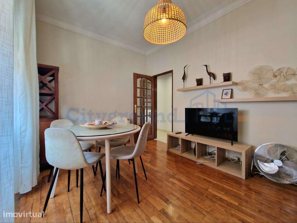 Apartamento T2+1 no centro de Moscavide-1