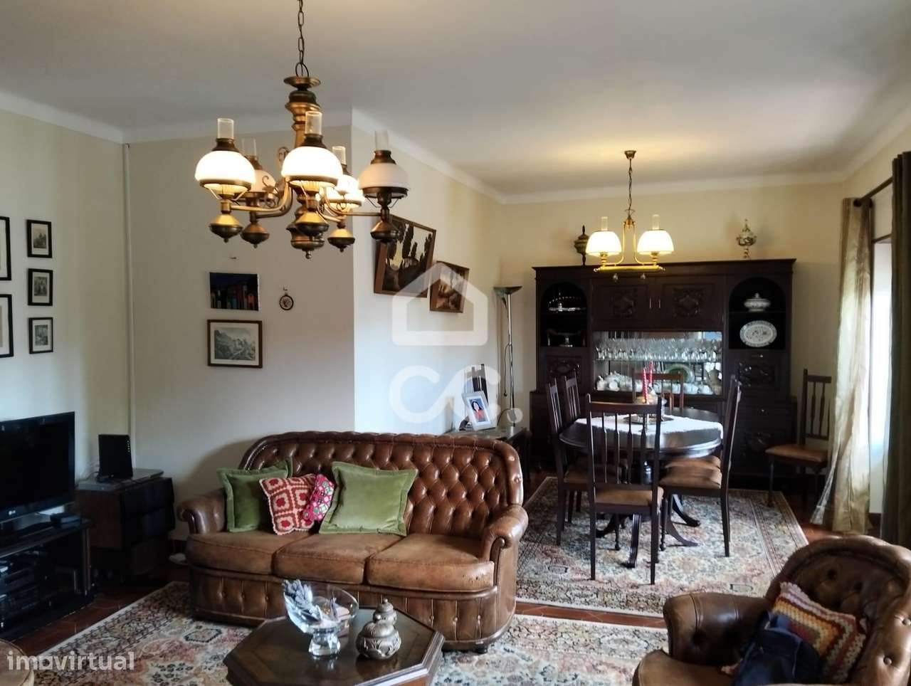 Moradia T5 inserida em lote de 376 m²-19