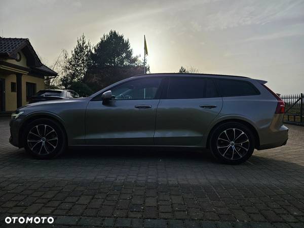 Volvo V60 D4 Geartronic Momentum - 19