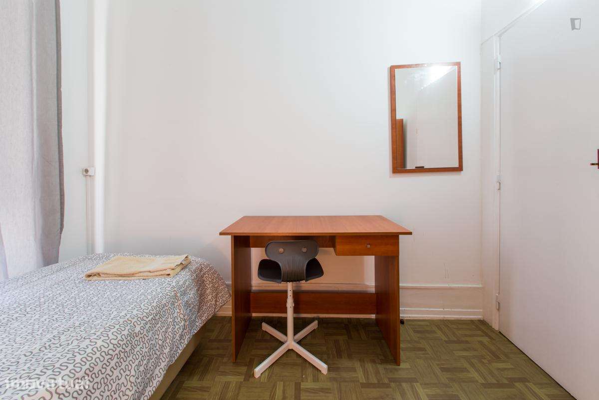 Quarto - localizado em Picoas Lisbon - Grande imagem: 5/10