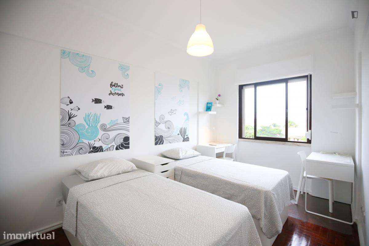 Quarto - localizado em Oeiras Lisbon - Grande imagem: 5/10