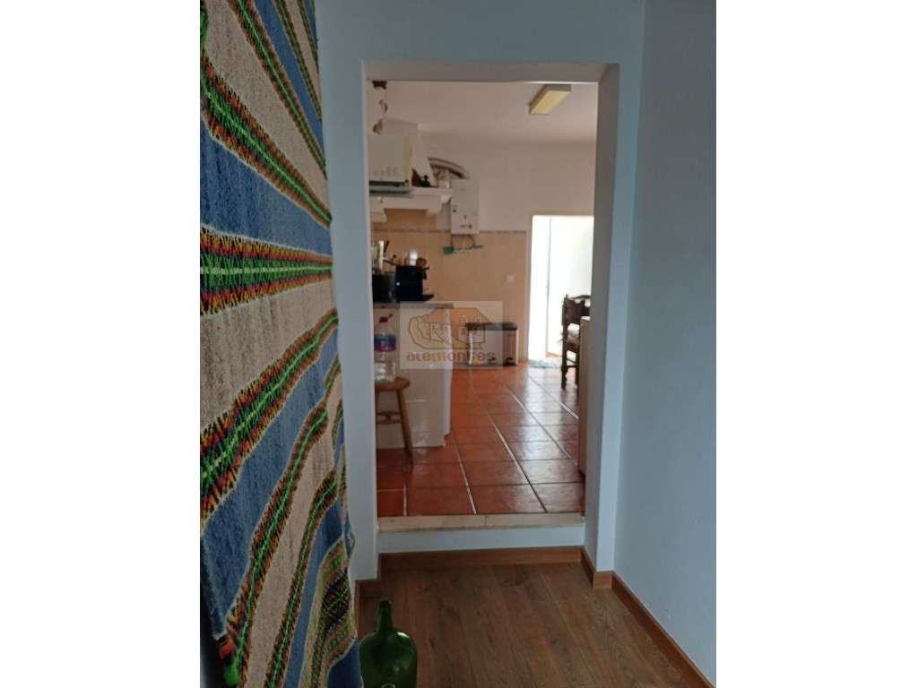 Moradia térrea com pátio e terraço-15