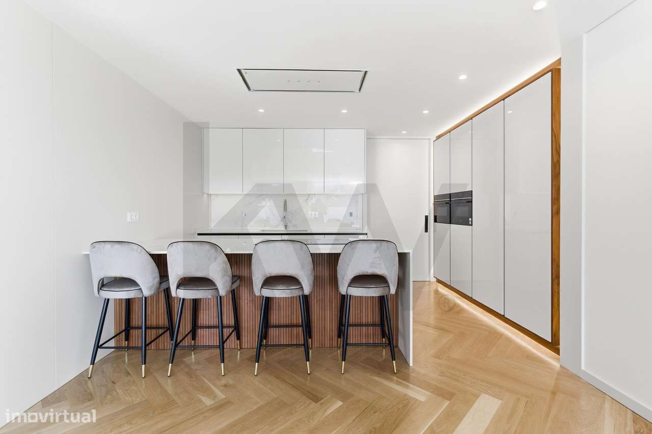 1º PROPRIETÁRIO | 4 SUITES | PISCINA | ESTORIL - Grande imagem: 3/23