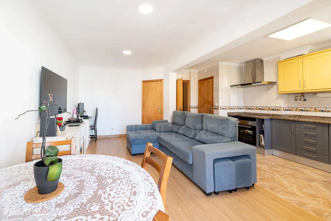 Apartamento T2 - Rio de Mouro com elevador e arrecadação - Grande imagem: 2/10