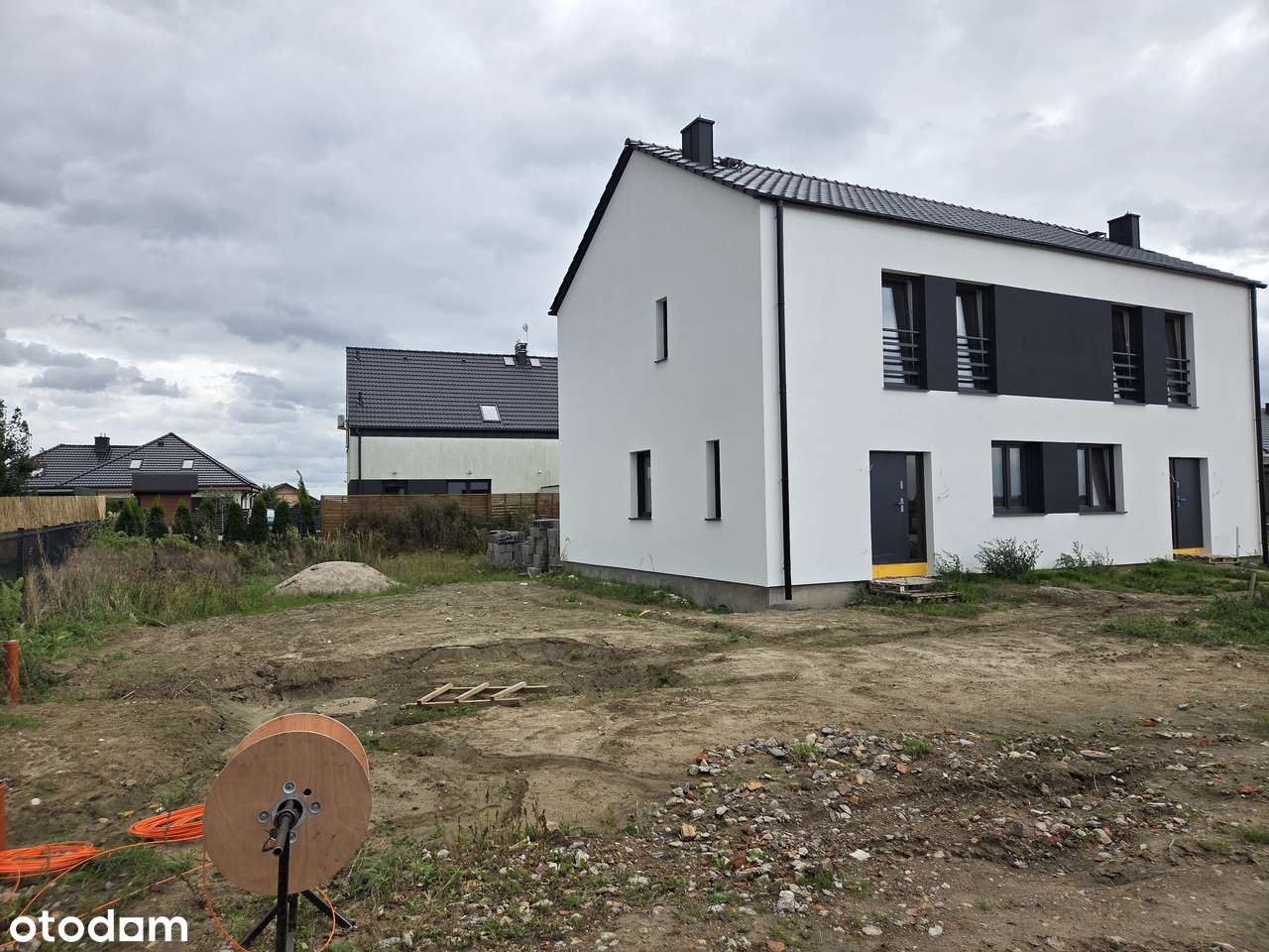 Tarnowo Podg., Góra - 4 sypialnie, 2 łazienki, przestronny ogród-1