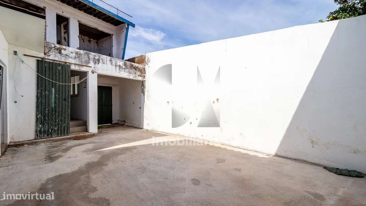 Moradia T5 | boxes para cavalos | Golegã-19