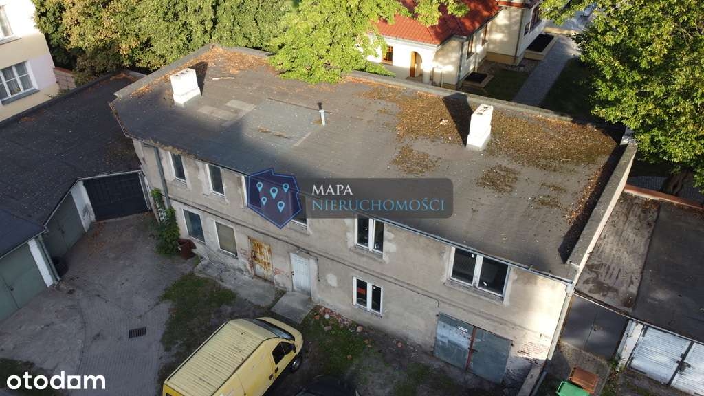 Piętrowy budynek do remontu w Centrum-1