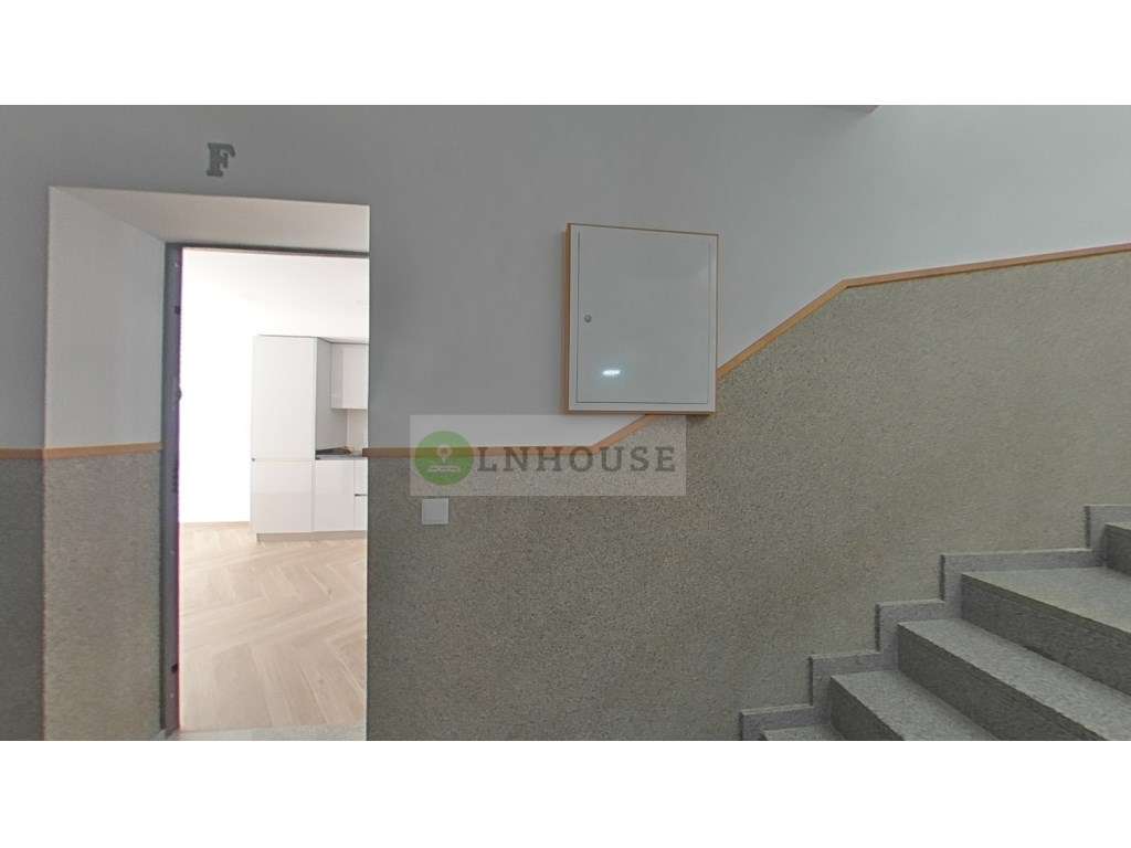 Apartamento de tipologia T1 novo a 250 m da praia de Monte Gordo.-43