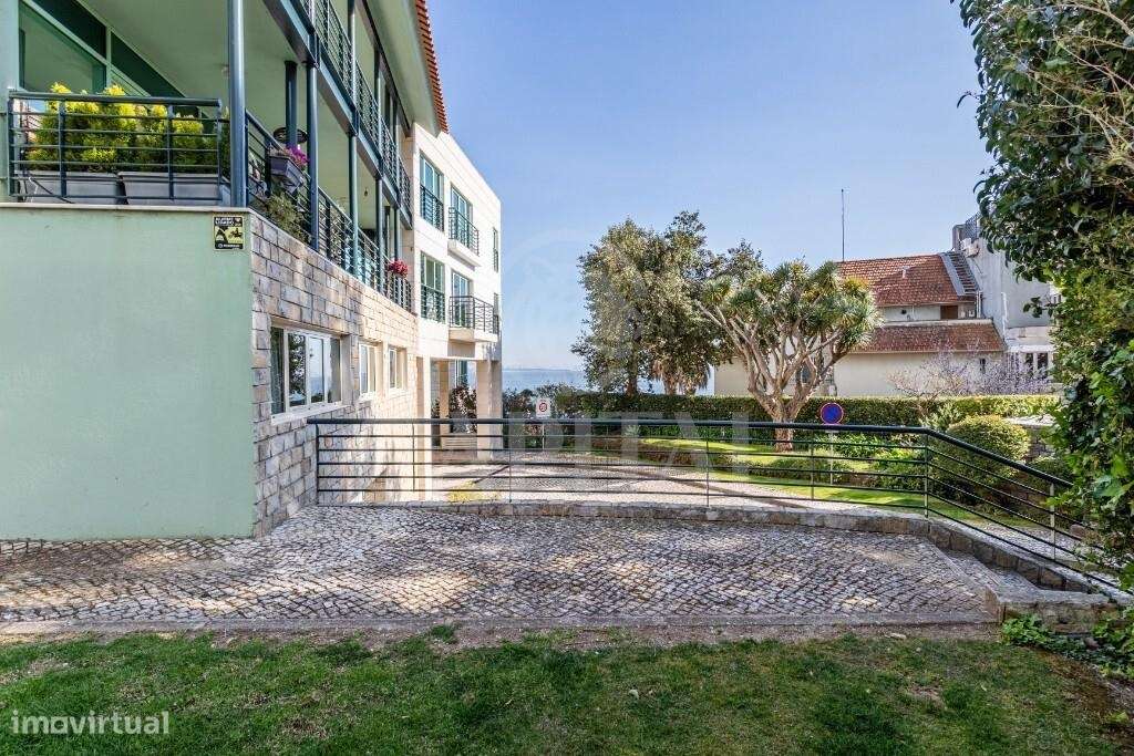 Apartamento T5 Duplex Exclusivo em Primeira Linha de Mar-54