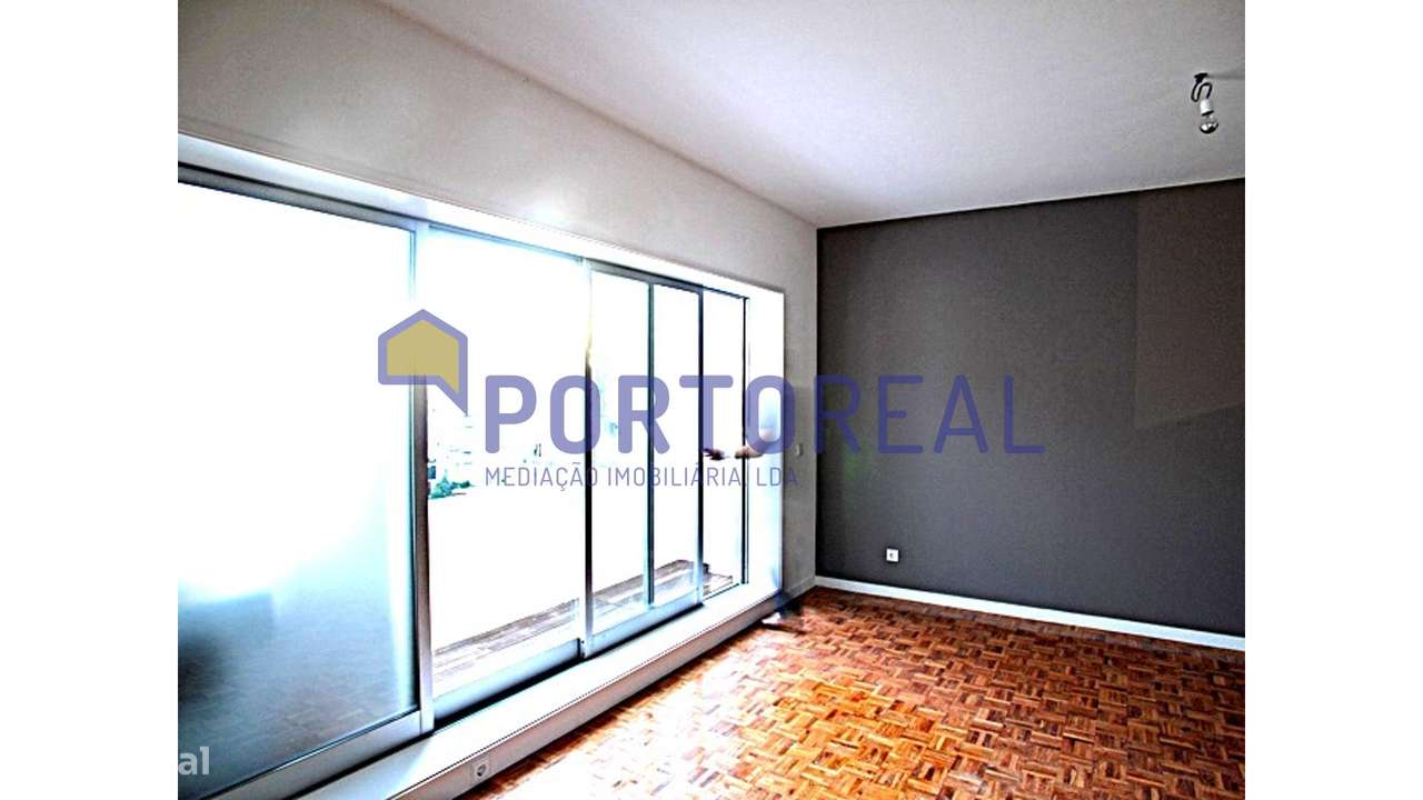 Apartamento T3 ao Covelo - Paranhos - Grande imagem: 2/16
