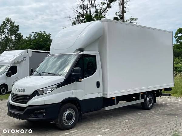 Iveco Daily 35s18H Connect Kontener z Windą - 2