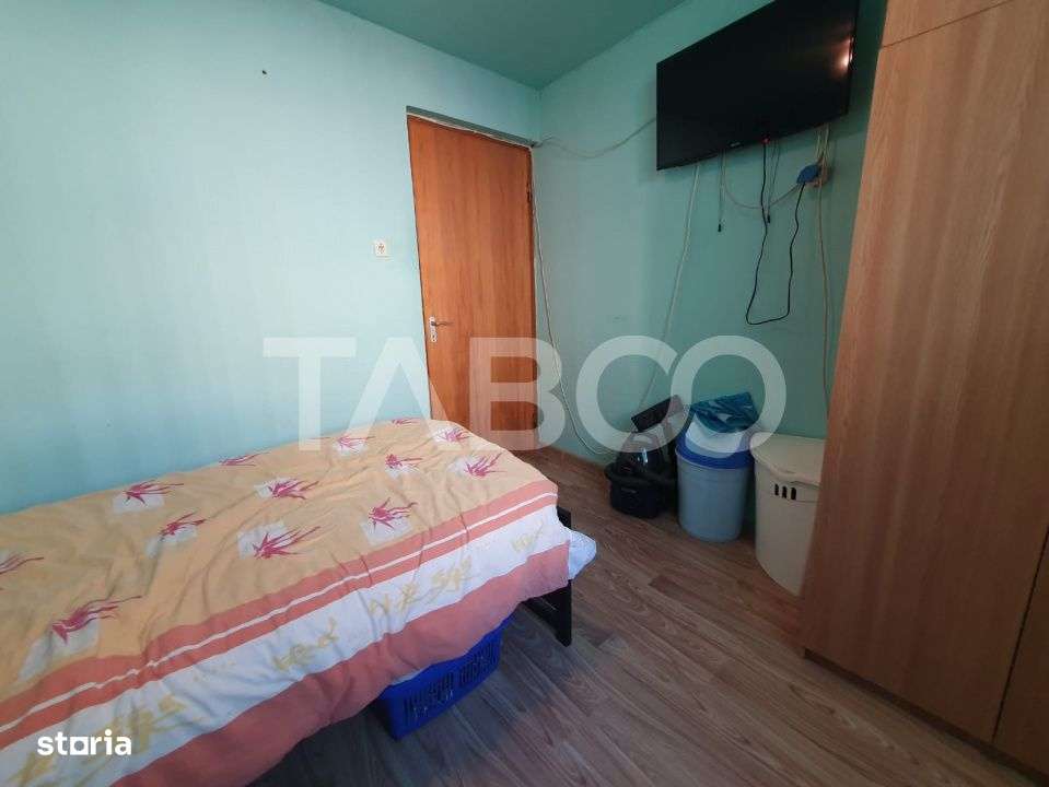 Apartament de vanzare 2 camere semidecomandat zona 13 Decembrie - Imagine principală: 4/6