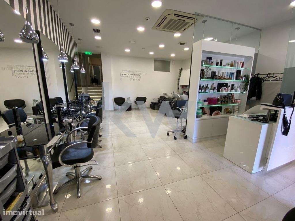 Loja com 138,5 m2 e Logradouro Exclusivo junto ao Marquês de Pombal - Grande imagem: 4/20