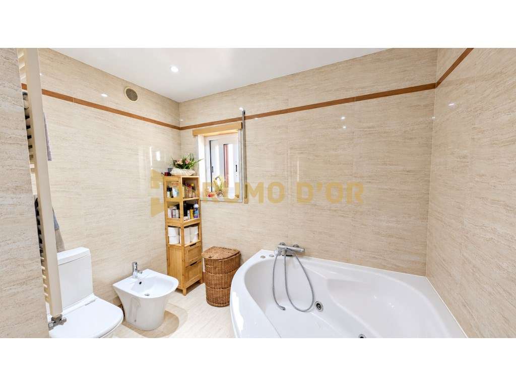 T3 com 177 m², Suíte, Garagem e Excelentes Varandas. Quinta da Pied...-11