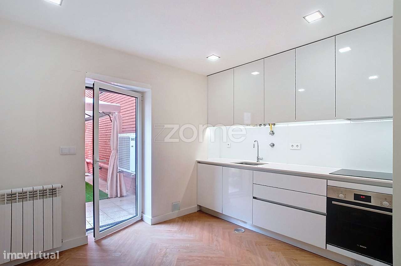 Apartamento T2 Premium com Terraço no Vale das Flores-8