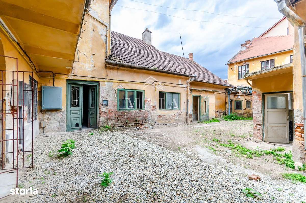 Cladire centru cu proiect  24 camere, teren 670 m, Str 9 mai-Centru - Imagine principală: 4/11