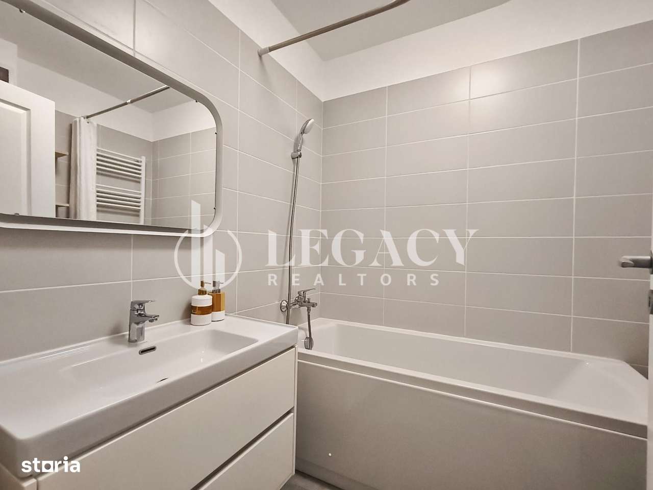 Apartament READY TO MOVE la mansardă, cu balcon și boxă de depozitare-11