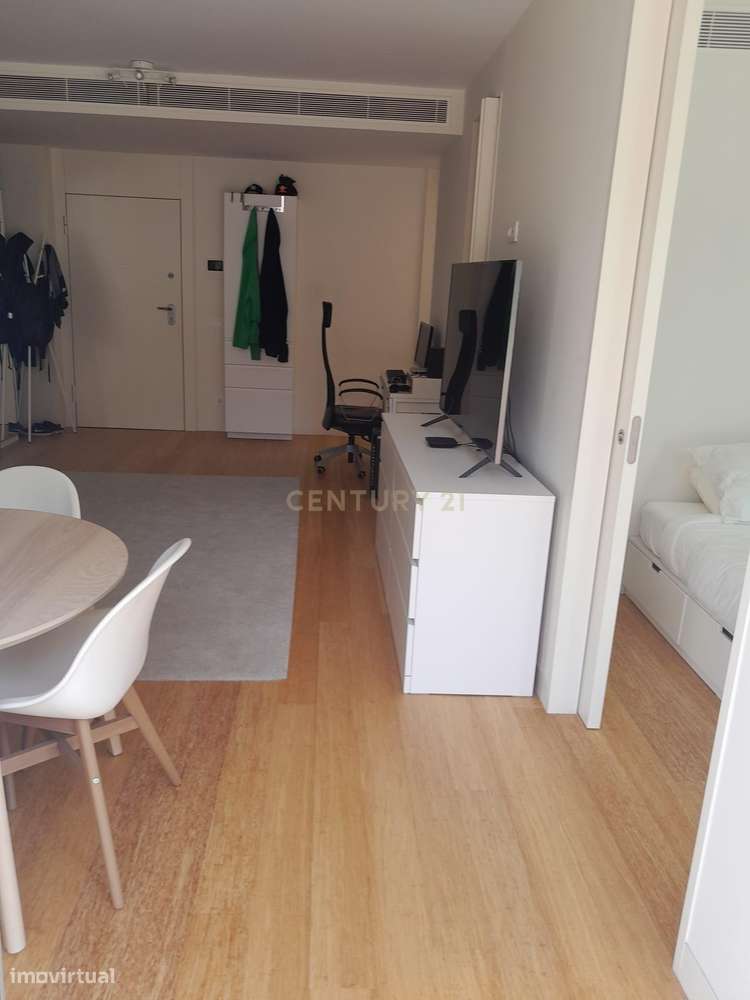 Apartamento T1 moderno e mobilado na Senhora da Hora, Matosinhos - Grande imagem: 4/13