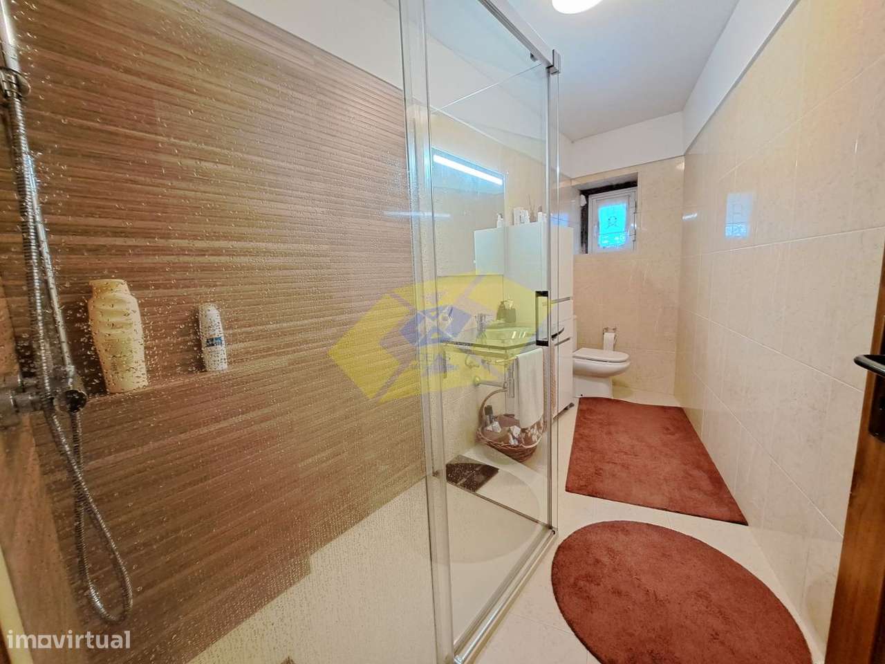 Moradia T3 em Pombeiro + Terreno Rústico-10