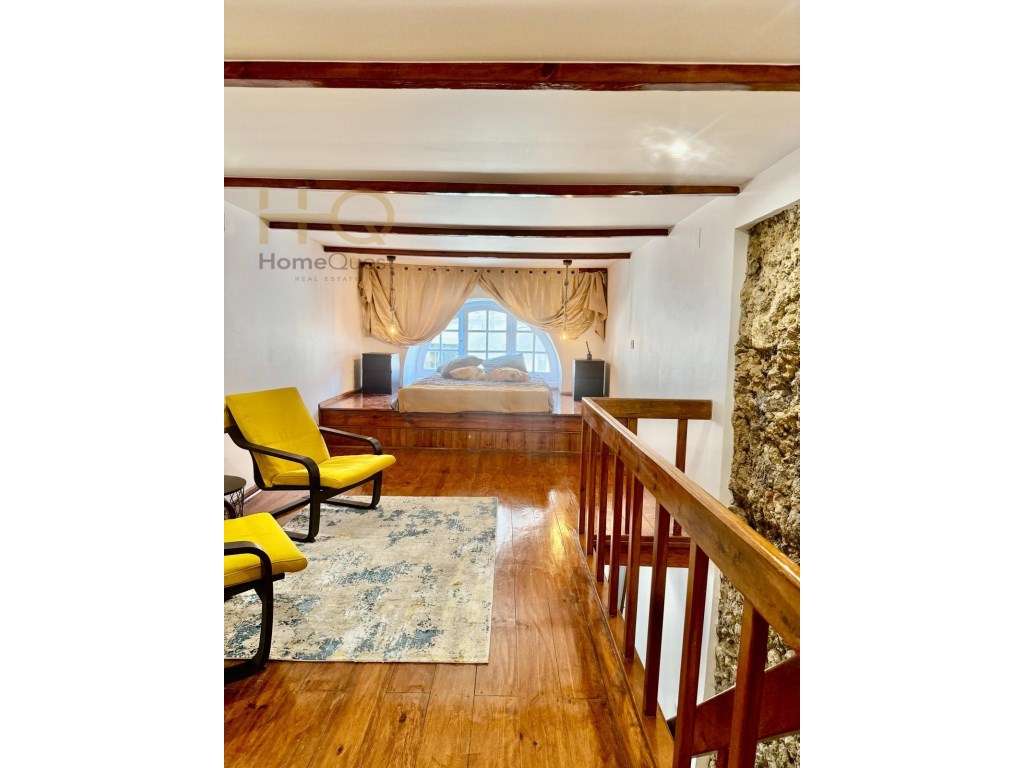 Apartamento T1 Duplex Remodelado na Costa do Castelo - Lisboa - Grande imagem: 5/34