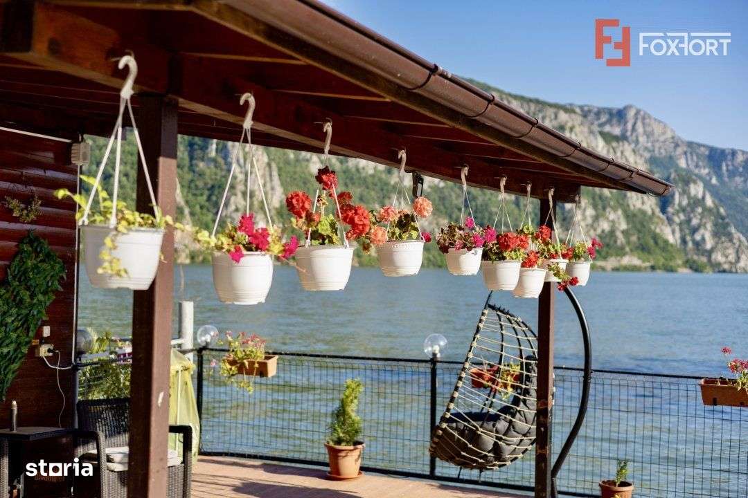 Dubova | Pensiune de vanzare | Ponton restaurant - Imagine principală: 5/19