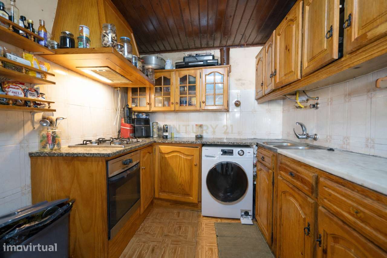 Casa Moderna em Lousã com 3 Quartos e 3 Casas de Banho - Grande imagem: 3/45