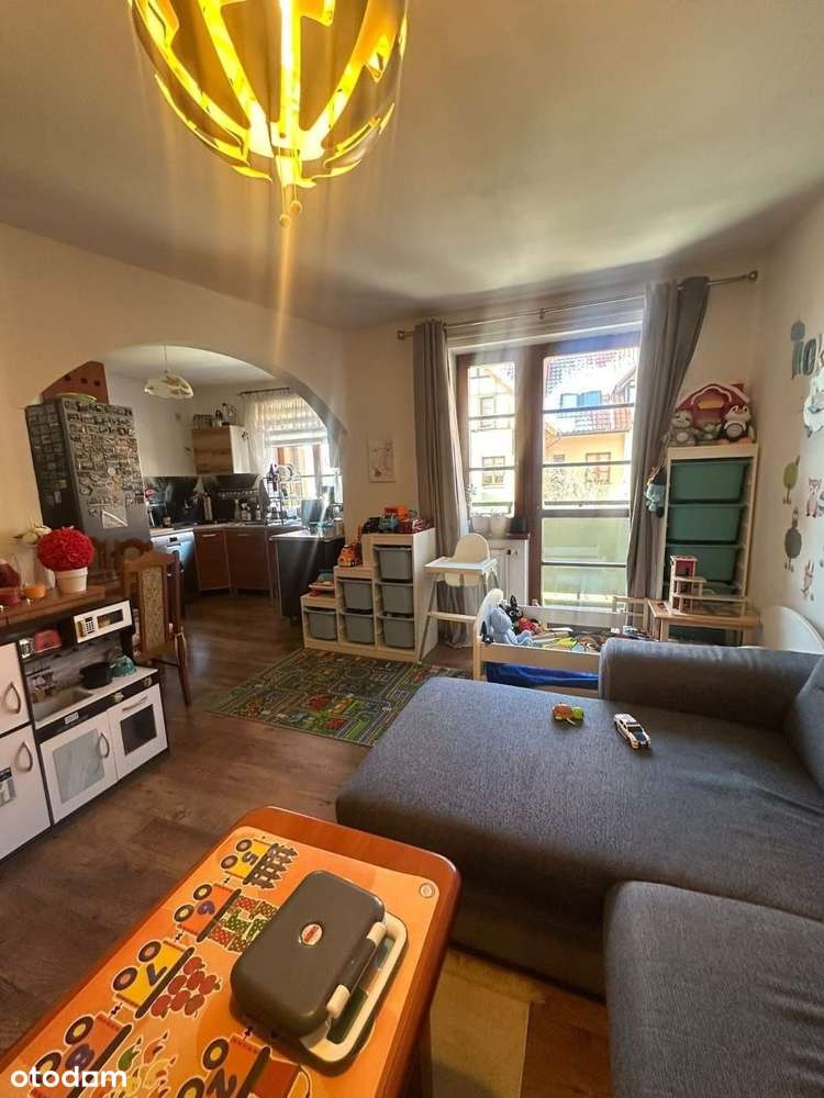 Komfortowe 2 pokojowe z balkonem i miejscem parkingowym-0