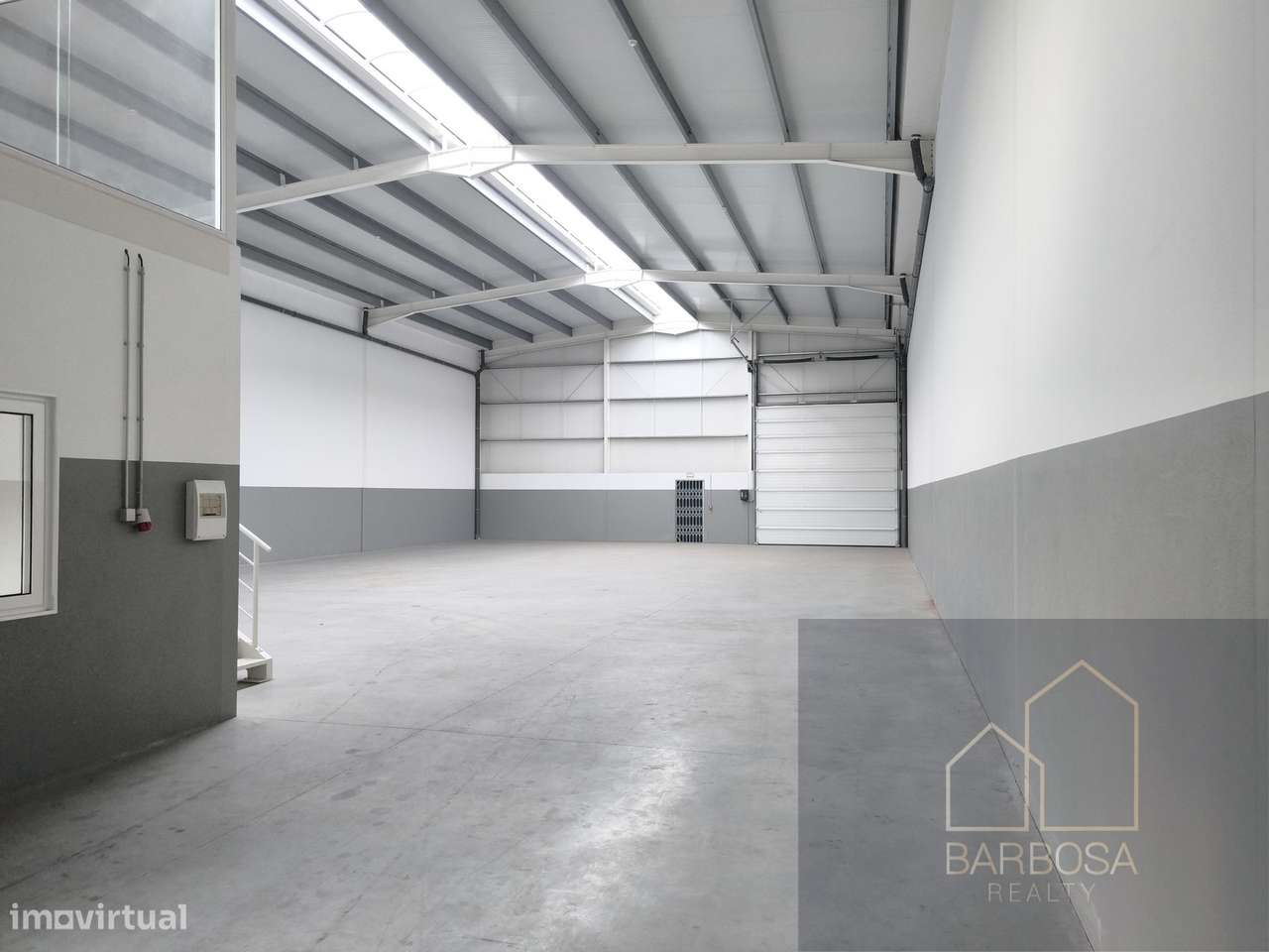 Armazém 530m2 - NOVO - 2 entradas TIR - ZI Amorim - Povoa Varzim - Grande imagem: 4/23